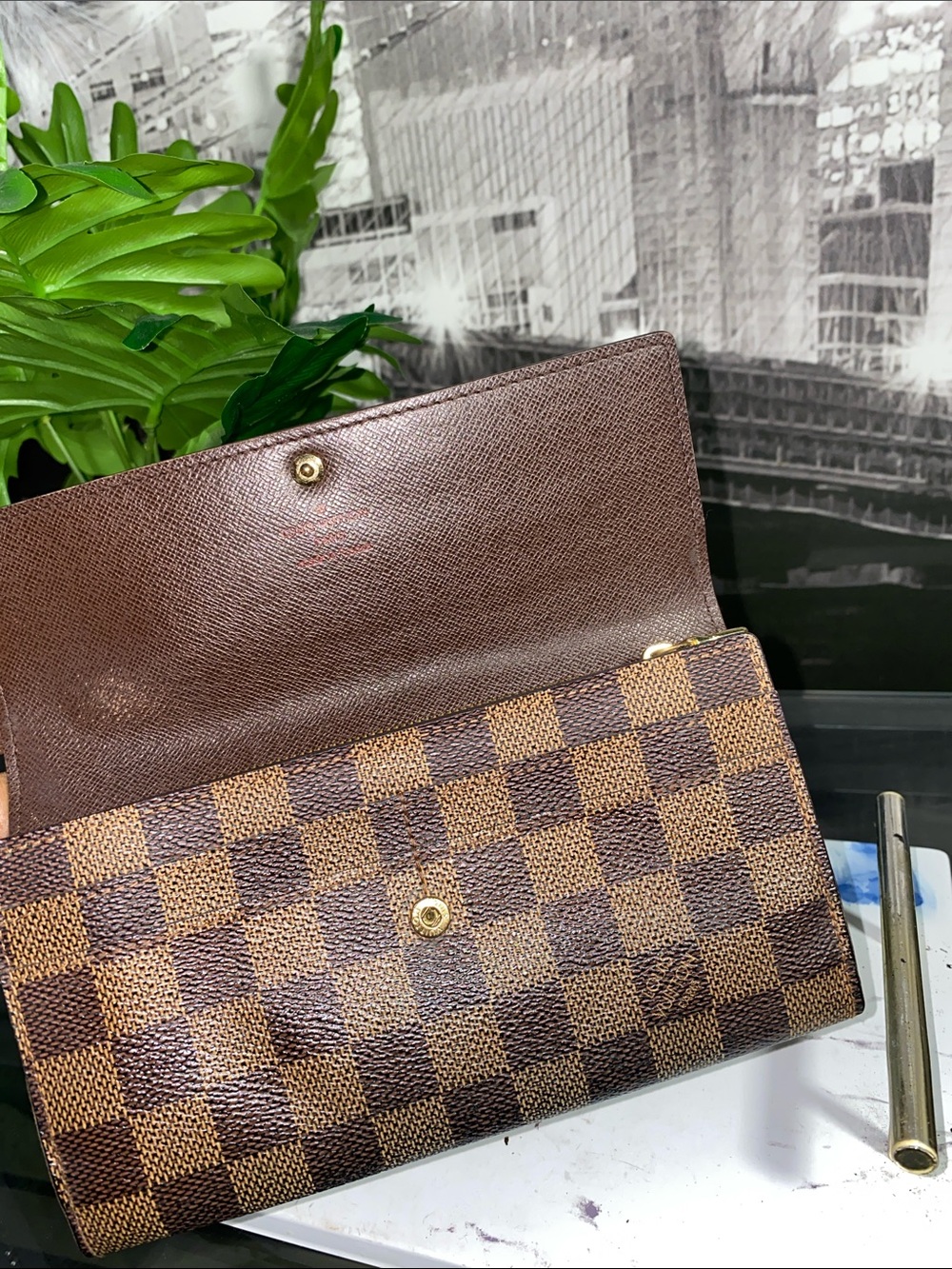 Authentic Louis Vuitton Damier Long Sarah Wallet - Picture 10 of 16